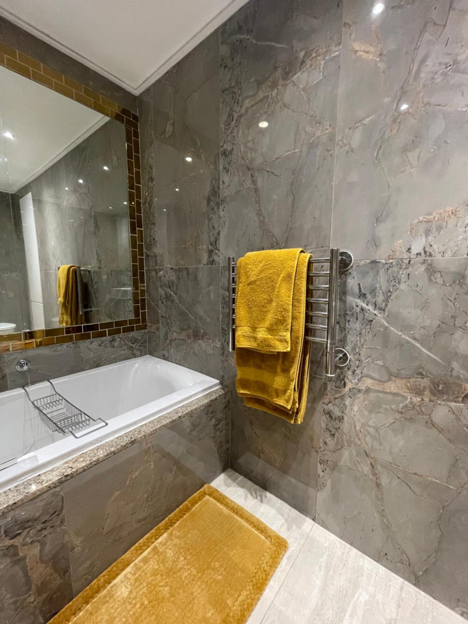 Luxury Apartment, Near V&A Waterfront And Cpt Stadium Cape Town Exterior photo